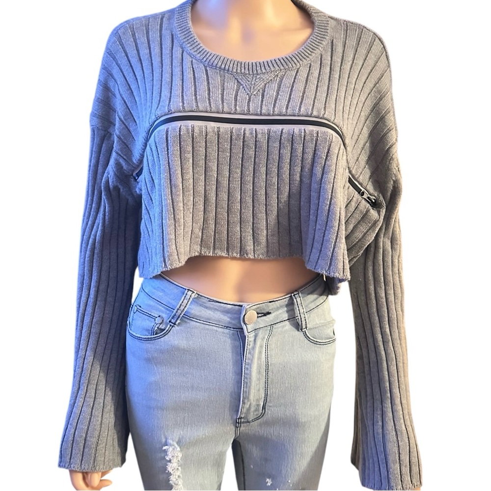 LF Seek The Label horizontal zippered cropped sweater